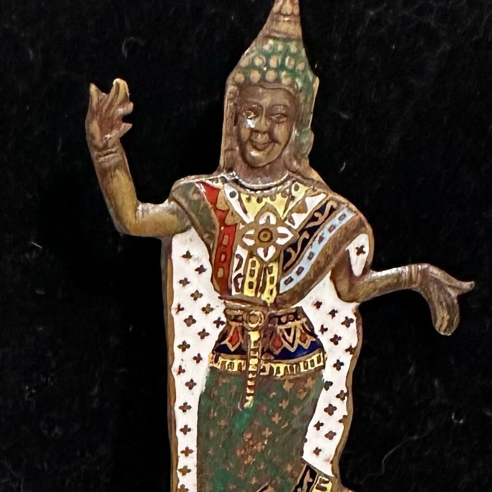 Rare Siam roach